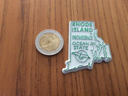 Magnet Etats-Unis Universal Souvenir Co «OCEAN STATE - PROVIDENCE - RHODE ISLAND» (oiseau) - Magnets