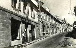 PONTRIEUX - Rue Des Galeries. (café De La Poste) - Pontrieux