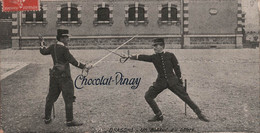 CPA Dragons Un Assaut Au Sabre - Carte Format 13x7cm - Publicité Chocolat Vinay - Personnages