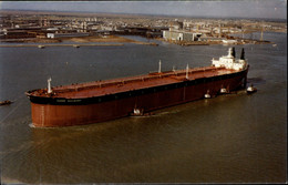 BATEAUX - Pétrolier Pierre-Guillaumat - Construit à Saint-Nazaire - Tankers