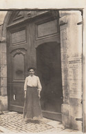 DIJON  - Une Dame Qui Pose En 1913   ( Carte Photo ) - Dijon