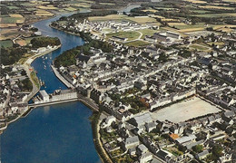 CPSM  Pont  L'Abbé Le Centre De La Ville L'étang Et La Rivière - Pont L'Abbe