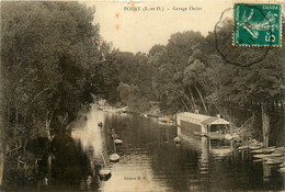 Poissy * Vue Sur Le Garage Oréel * Bateaux - Poissy