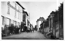 CORBELIN (Isère) - Rue Centrale - Hôtel Du Commerce - Corbelin