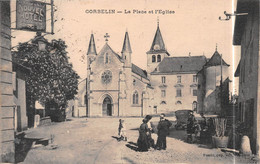 CORBELIN (Isère) - La Place Et L'Eglise - Nouvel Hôtel Sperrande - Voie Ferrée Du Tramway - Corbelin