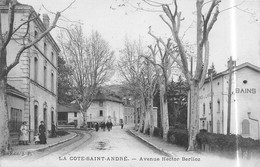 La COTE-SAINT-ANDRE (Isère) - Avenue Hector Berlioz - Bains & Lavoir, Voie Ferrée Du Tramway - La Côte-Saint-André