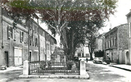 AURIOL - Monument Aux Morts Et Cours De Verdun. - Auriol