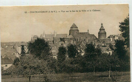 35 - Châteaugiron : Vue Sur Le Bas De La Ville Et Le Château - Châteaugiron