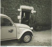 BRETAGNE  FACTEUR   AVEC CV CITROEN  EN BRETAGNE VERS  1965 - Post & Briefboten