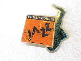 PIN'S   MUSIQUE  JAZZ   PHILIP  MORRIS  TABAC CIGARETTES - Musique