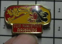 1010 Pin's Pins / Beau Et Rare / ASSOCIATIONS / CLUB MAQUETTISTE BERGERACOIS CYRANO LEOPARD NORMAND !! Eh Oué - Associations