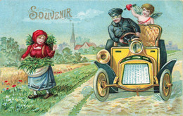 CPA Fantaisie - Femme En Train De Faire La Cueillette - Agricultrice - Voiture Ancienne - Cupidon - Landwirtschaftl. Anbau