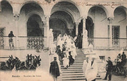 CPA Tunisie - Bardo - Escaliers Des Lions - Franchise Militaire - Envoyé à Un Zouave - Tunisia