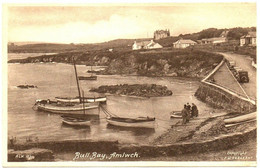 Pays De Galles : Anglesey : AMLWCH : Bull Bay : Animée - Bateau Barques De Pêche - Anglesey