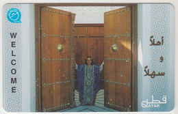 QATAR - Girl Opening Door, 50QR, Q-Tel, 01/96, Tirage 65.000, Used - Qatar