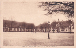 BOUXWILLER PLACE DU CHATEAU,PERSONNAGES REF 77171 - Bouxwiller