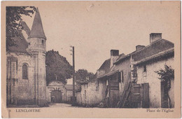 86. LENCLOITRE. Place De L'Eglise. 9 - Lencloitre