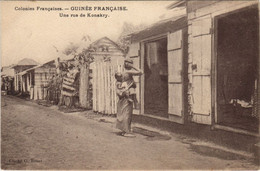 PC KONAKRY UNE RUE FRENCH GUINEA ETHNIC TYPE (a28687) - Guinée
