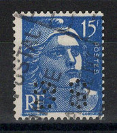 Perfore - SG Perfin Sur YV 886 - Used Stamps