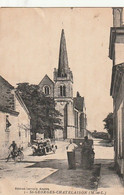 St-GEORGES-CHATELAISON. - L'Eglise Et La Route De Doué-la-Fontaine - Altri & Non Classificati