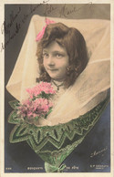 CPA Fantaisie Enfant - Petite Fille Dans Un Bouquet - Bouquet De Fete - Portraits