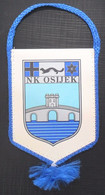 NK OSIJEK CROATIA FOOTBALL CLUB, CALCIO OLD PENNANT, SPORTS FLAG - Habillement, Souvenirs & Autres