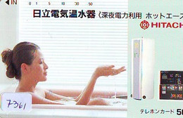 Télécarte Japon * FEMME EROTIQUE (7361) BATH * PHONECARD JAPAN * TELEFONKARTE *  BATHCLOTHES LINGERIE - Mode