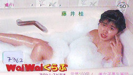 Télécarte Japon * FEMME EROTIQUE (7362) BATH * PHONECARD JAPAN * TELEFONKARTE *  BATHCLOTHES LINGERIE - Fashion