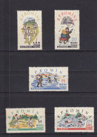 ROMANIA - ROUMANIE - RUMANIA - 1960 - ** / MNH - CHILDREN AND SPORT  - Mi. 1913/7    Yv. 1755/9 - Nuovi