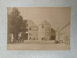 Larchant - Photo Ancienne Albuminée Circa 1888 - Intérieur De La Ferme Du Prieuré - Attelage - Larchant