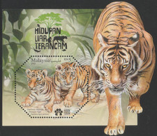 Malaysia 2022-2 Endangered Wildlife M/S MNH Overprint Tiger Forum Zodiac Unusual (shape, Varnish) - Malasia (1964-...)