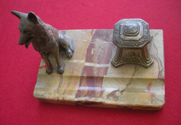 Magnifique Encrier Art Déco Berger Allemand Ou Malinois En Régule Sur Socle Marbre Encrier Avec Son Réservoir - Encriers