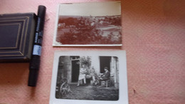 Saint Vaast La Hougue 50 MANCHE PHOTO AMATEUR 1930 LOT 2 PHOTOS VUE ET INTERIEUR DE COUR  PERSONNAGES - Lieux