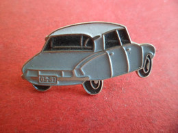 Pins émail  Auto Voiture Automobile Citroen DS Grise - Citroën