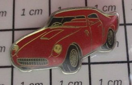 413g Pin's Pins / Beau Et Rare / AUTOMOBILES / PETITE FERRARI ROUGE ANNEES 60 - Ferrari