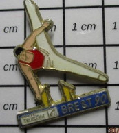 816b Pin's Pins / Beau Et Rare / THEME : SPORTS / GYMNASTIQUE MASCULINE BREST 90 FRANCE TELECOM - Gymnastics