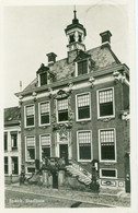 Sneek; Stadhuis - Gelopen. (J. G. Van Agtmaal - Hilversum) - Sneek