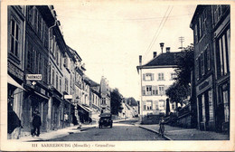 57 SARREBOURG - Grand'rue - Auto - Cycle - Commerce Pharmacie - Sarrebourg