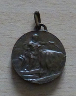 Médaille Italienne En Bronze  ASSOCIAZIONE NAZIONALE COMBATTENTI ROMA PALAZZO VENEZIA - Altri & Non Classificati