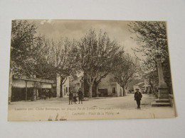 VAUCLUSE- CAUMONT -PLACE DE LA MAIRIE  ANIMEE - Caumont Sur Durance