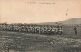 CPA L'actualité - Musique D'infanterie - Tambour - - Manoeuvres