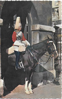 HORSE GUARD, WHITEHALL, LONDON. Circa 1962 USED POSTCARD   Tm8 - Whitehall
