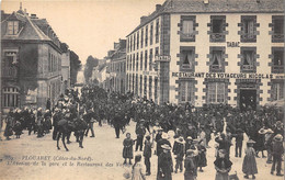 22-PLOUARET- L'AVENUE DE LA GARE ET LE RESTAURANT DES VOYAGEURS - Plouaret