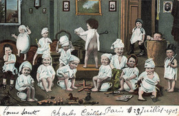 CPA Fantaisie Bébés Et Enfants - Bébé Dans Un Oeuf - Jeu De Quille - Pot De Chambre - Bonnet De Nuit - Orphelins - Bébés