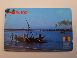 SRI LANKA RS 100 LANKA  Locals On Beach Fisching   2SLRB  Magnetic    **11384 ** - Sri Lanka (Ceylon)