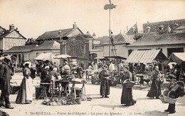 S 4  -  766  -   DARNETAL   -   ( 76 )   -  Place  De L'Hôpital  -    Le  Jour  Du  Marché  - - Darnétal