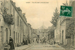 Varzy * La Rue St Jean , Prise Du Bas * Villageois - Autres & Non Classés