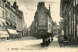 Nevers * La Rue Du Commerce Et De Rome * Commerces Magasins - Nevers