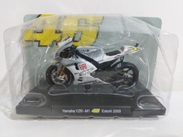 I119956 MOTO 1/18 Valentino Rossi - Yamaha YZR M1 - Estoril 2009 - Moto