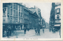57 - METZ Rue Serpenoise Animée - Metz